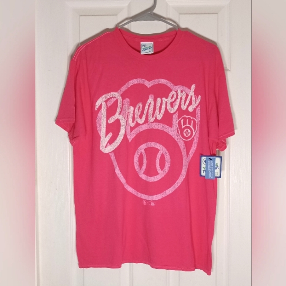 Milwaukee Brewers Official NWT Cotton T-shirt Baseball